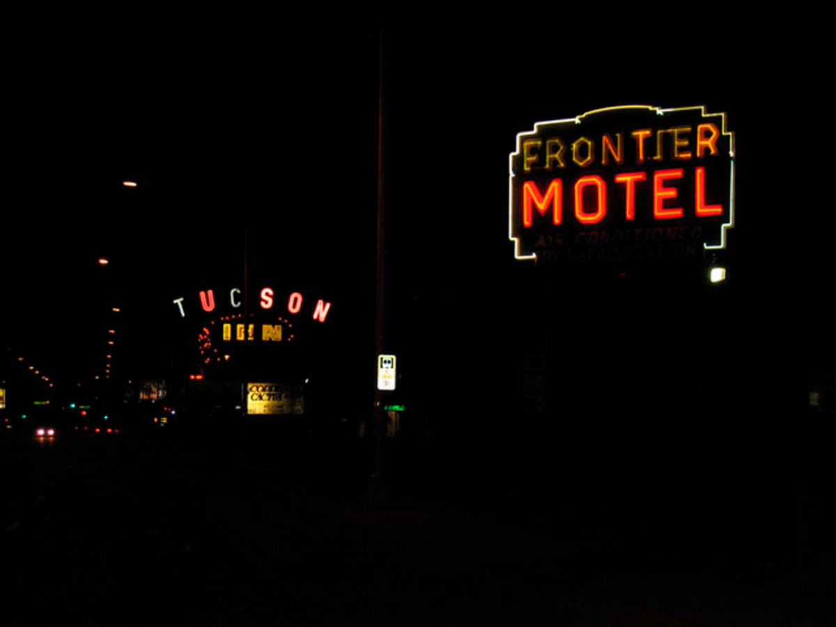 /include/Virtuals/AM5-T2021/AM5images/MEC/Frontier-Motel-2005.jpg