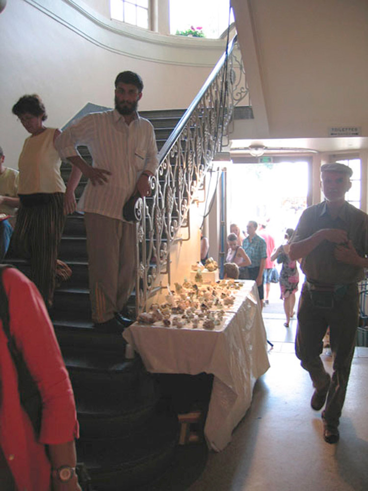/include/Virtuals/AN2-SM2021/AN2images/ASI/Pakistan-at-the-stairs---Ste-Marie-2005.jpg