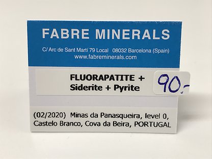 Fluorapatito con Siderita y Pirita