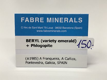 Beryl (variety emerald) 