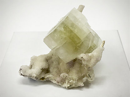 Fluorapophyllite-(K)