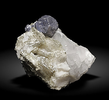 Galena with Baryte, Pyrite and Quartz. Photo: Joaquim Calln