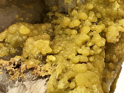 Pyromorphite with Quatz and Baryte. 