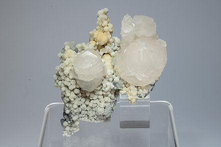 Calcite with inclusions of 'plumosite'