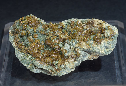 Andradite (variety topazolite) with Clinochlore