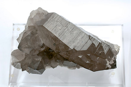 Quartz (variety smoky and variety gwindel)