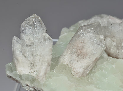 Quartz with Prehnite