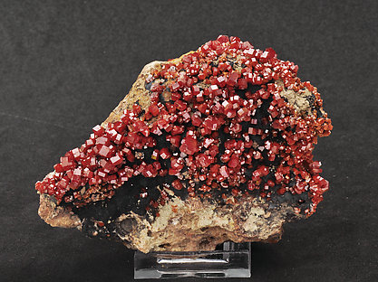 Vanadinite with Mottramite