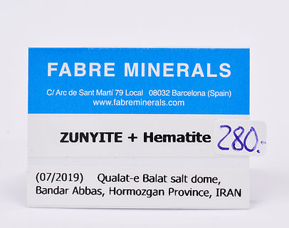 Zunyita con Hematites