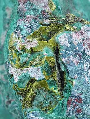 Vsigniite with Malachite