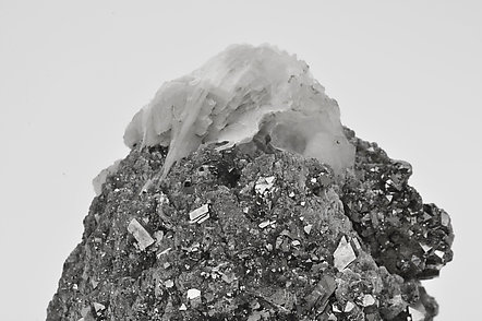 Löllingite with Arsenopyrite, Calcite and Quartz