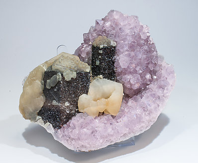 Quartz (variety amethyst) with Calcite and Hematite
