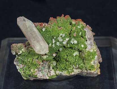 Cerussite doubly terminated with Duftite and Willemite