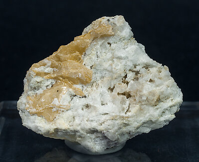 Wulfenite (variety chillagite) with Baryte and Galena