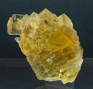 Fluorite. Side