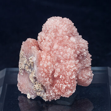 Quartz (variety rose quartz)