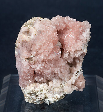 Quartz (variety rose quartz)