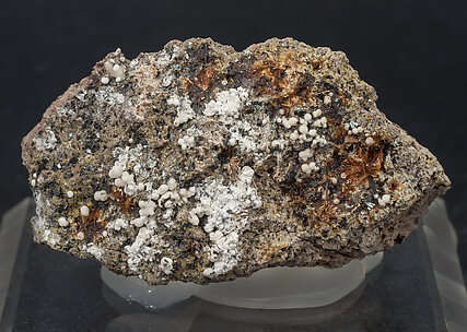 Yuanfuliite with Hematite, Calcite and Diopside