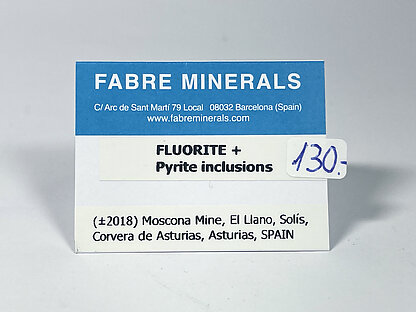 Fluorita con inclusiones de Pirita