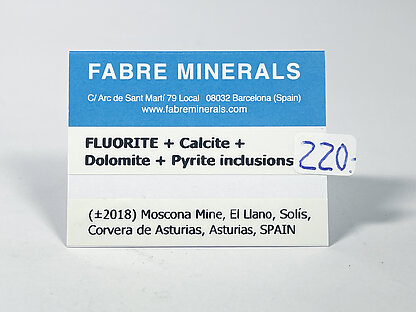Fluorita con inclusiones de Pirita, Calcita y Dolomita