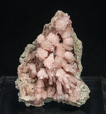 Quartz (variety rose quartz)