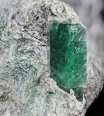 Beryl (variety emerald)
