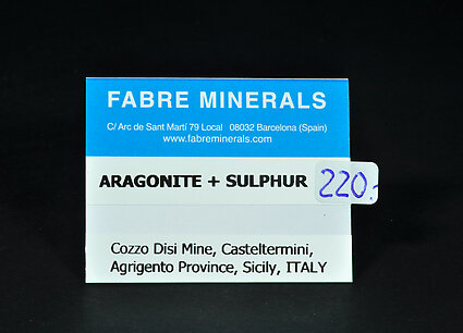 Aragonite with Sulphur