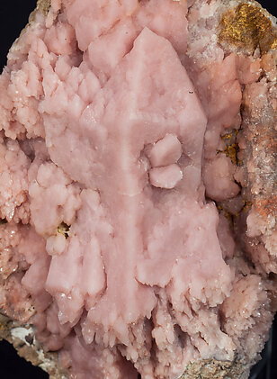 Quartz (variety rose quartz)