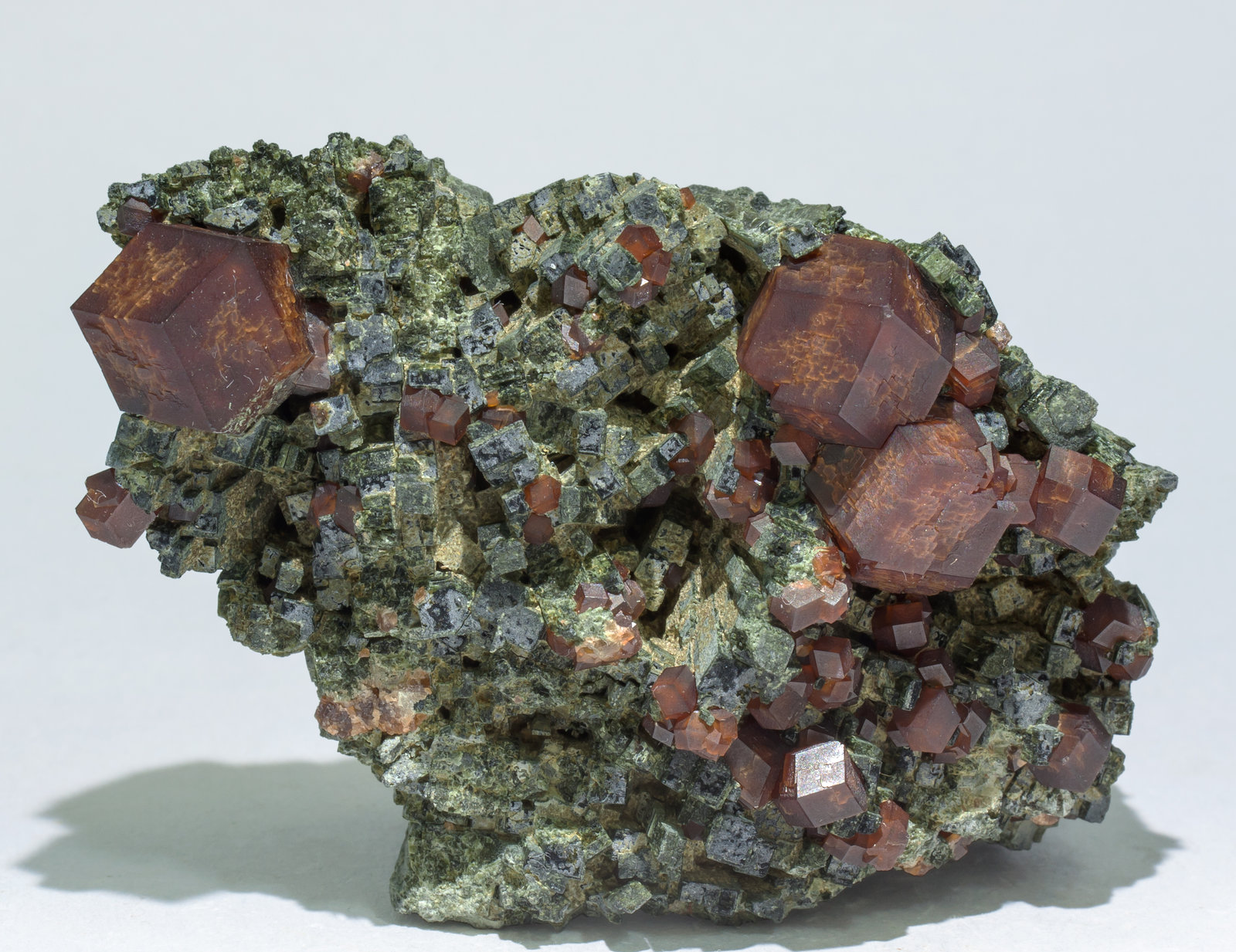 specimens/s_imagesAA3/Andradite-EQ27AA3f.jpg