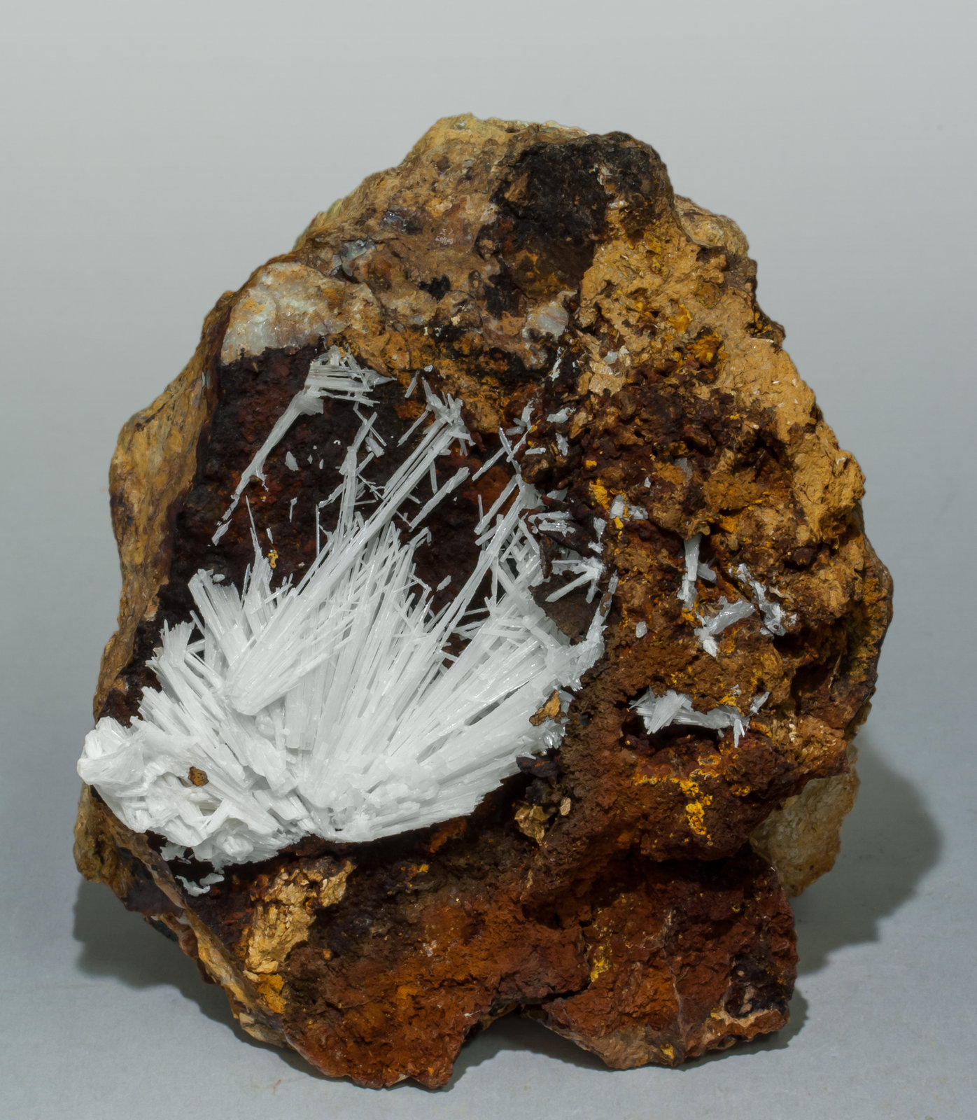 specimens/s_imagesAA4/Cerussite-EM90AA4s.jpg