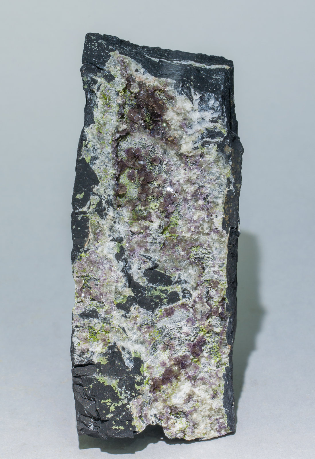 specimens/s_imagesAA4/Fluellite-NJ16AA4f.jpg