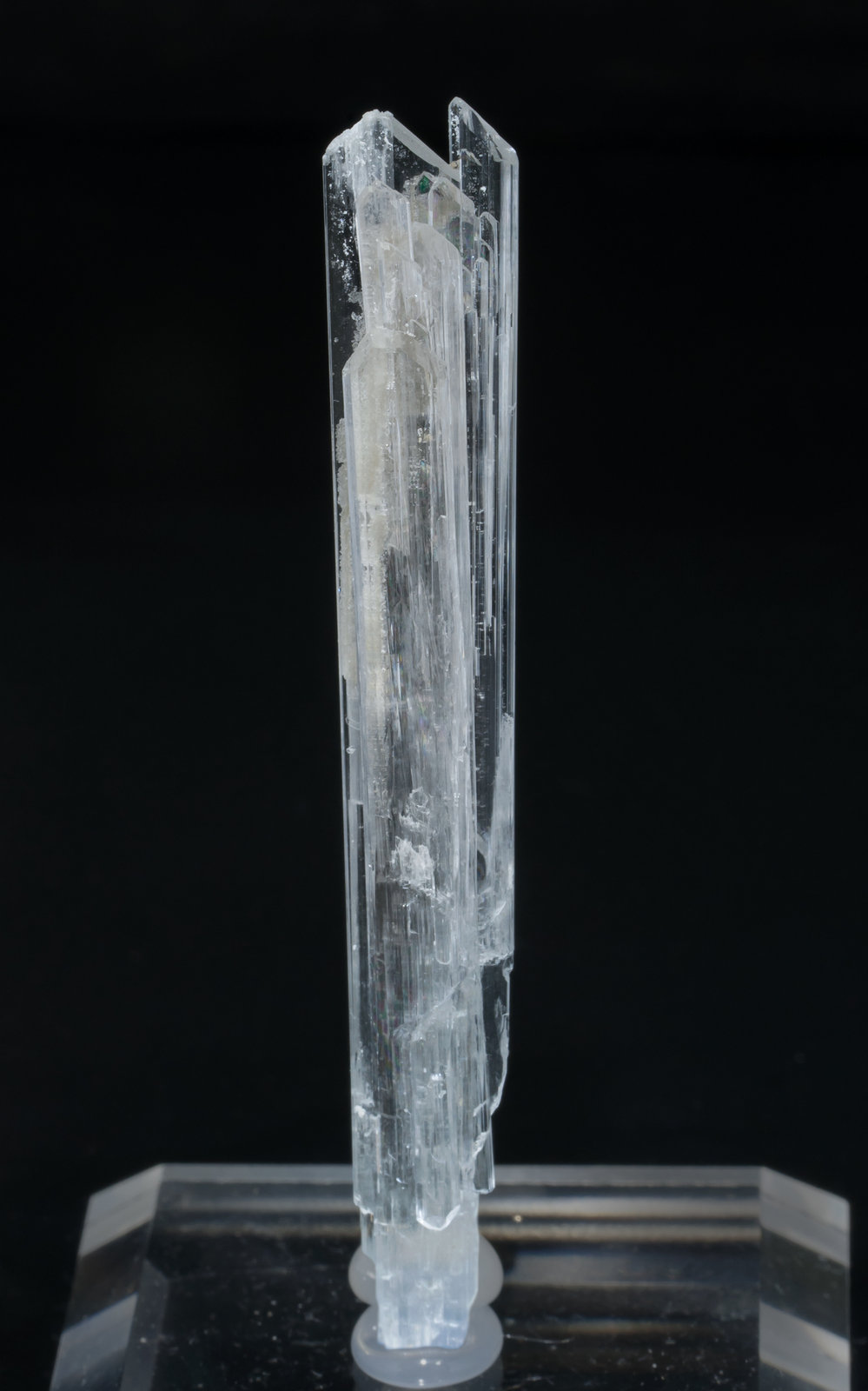 specimens/s_imagesAA6/Hydroboracite-MA97AA6f.jpg