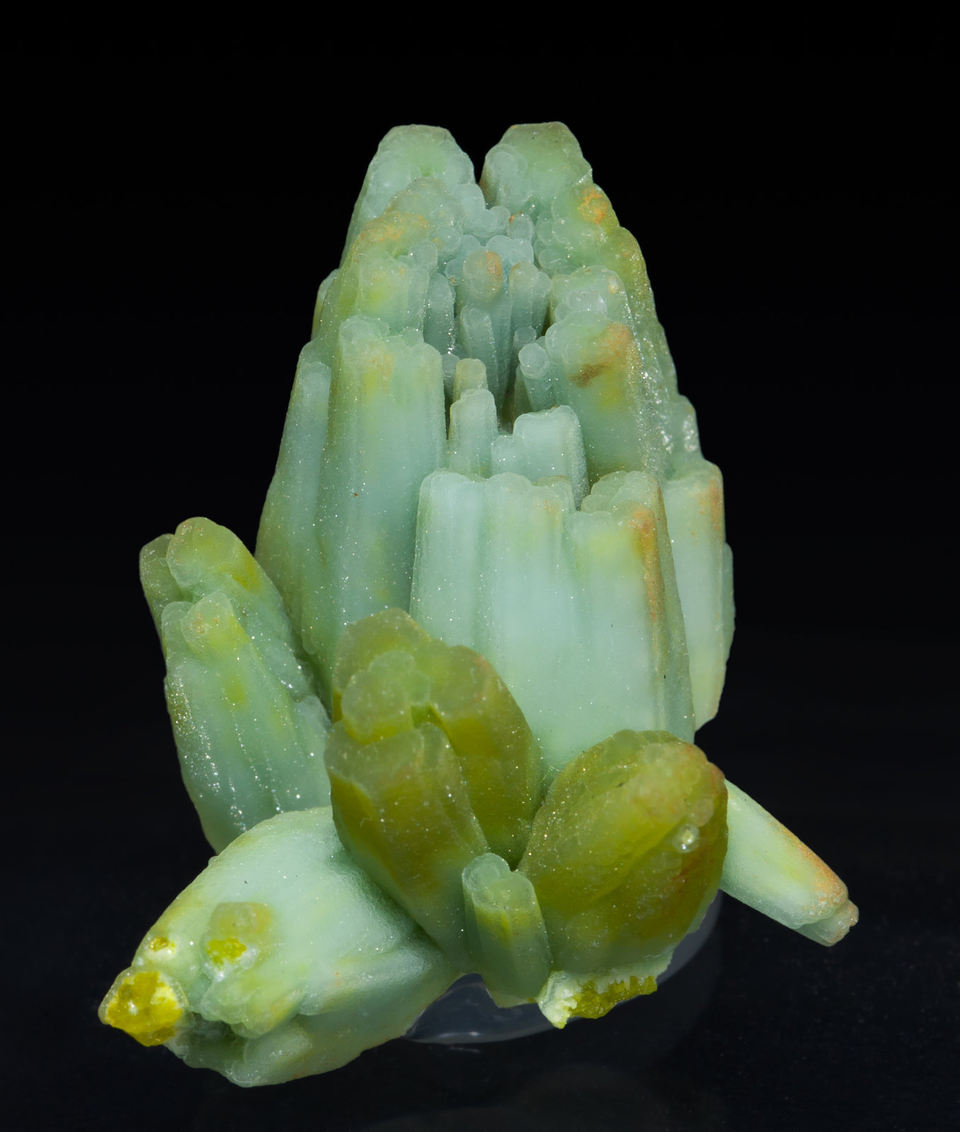 specimens/s_imagesAA7/Pyromorphite-MB56AA7f.jpg