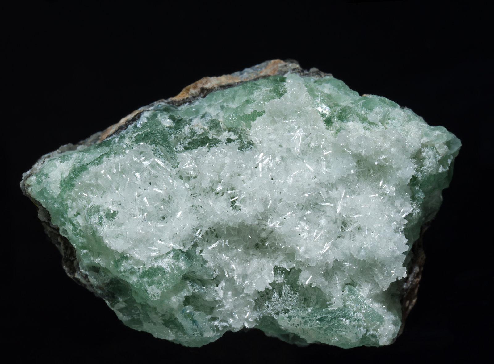 specimens/s_imagesAA7/Skorpionite-MB70AA7f.jpg