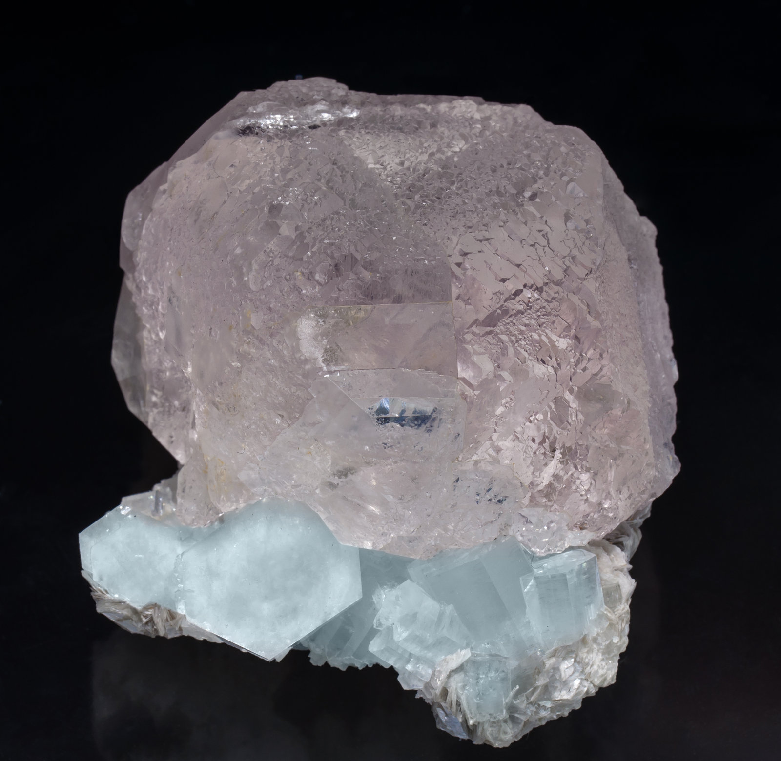 specimens/s_imagesAA9/Fluorite-FB89AA9s1.jpg