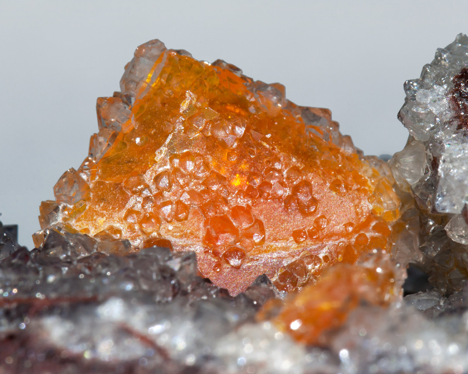 specimens/s_imagesAA9/Wulfenite-MA69AA9d2.jpg