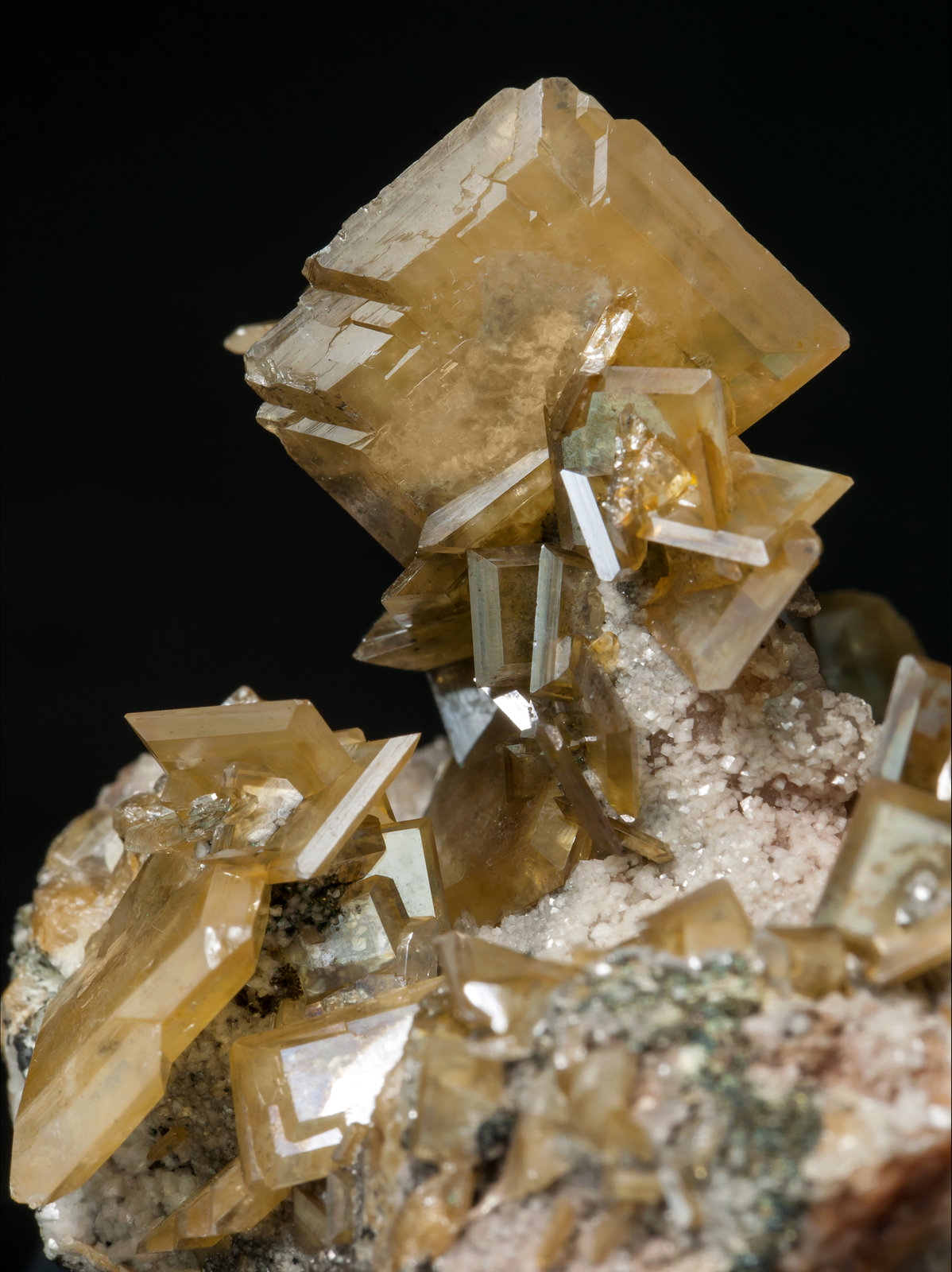 specimens/s_imagesAA9/Wulfenite-MD39AA9d.jpg