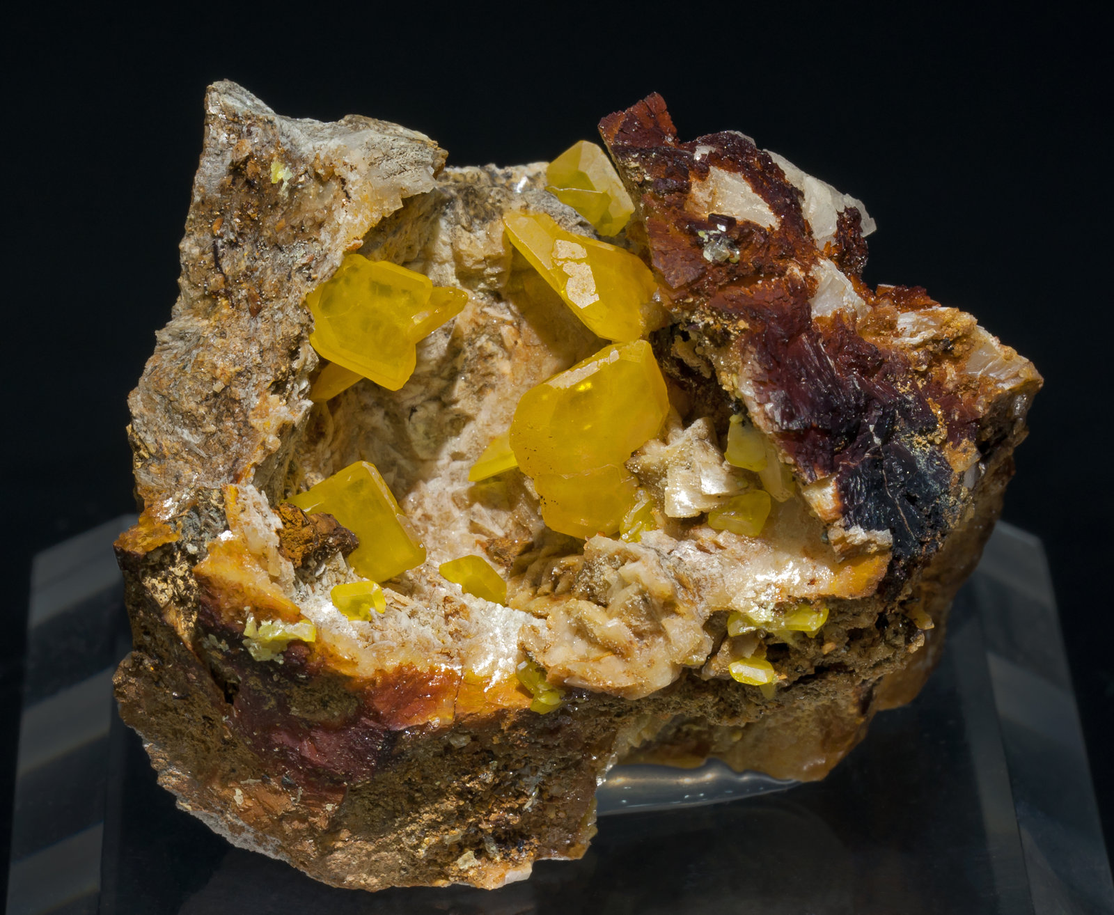 specimens/s_imagesAA9/Wulfenite-ME27AA9f.jpg