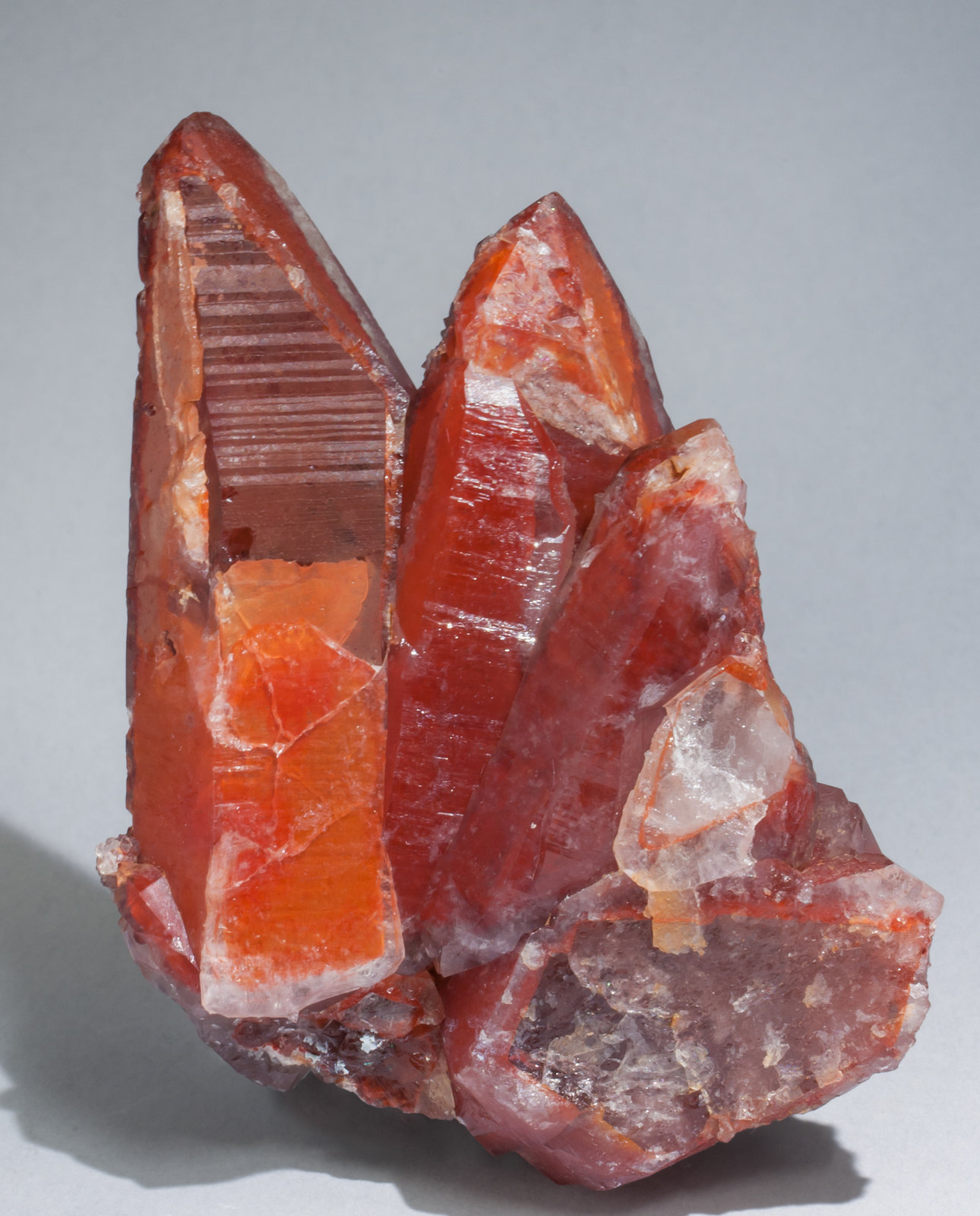 specimens/s_imagesAB2/Quartz_red-TV47AB2r.jpg