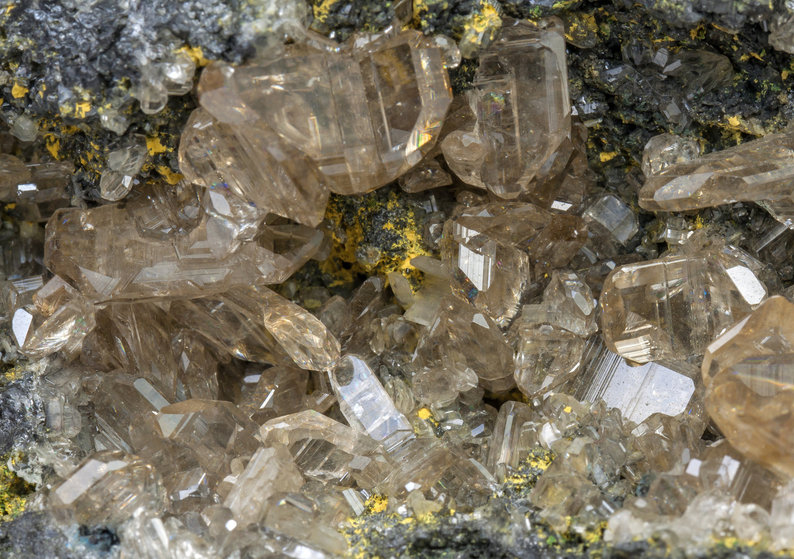 specimens/s_imagesAB7/Cerussite-M49ZAB7d.jpg