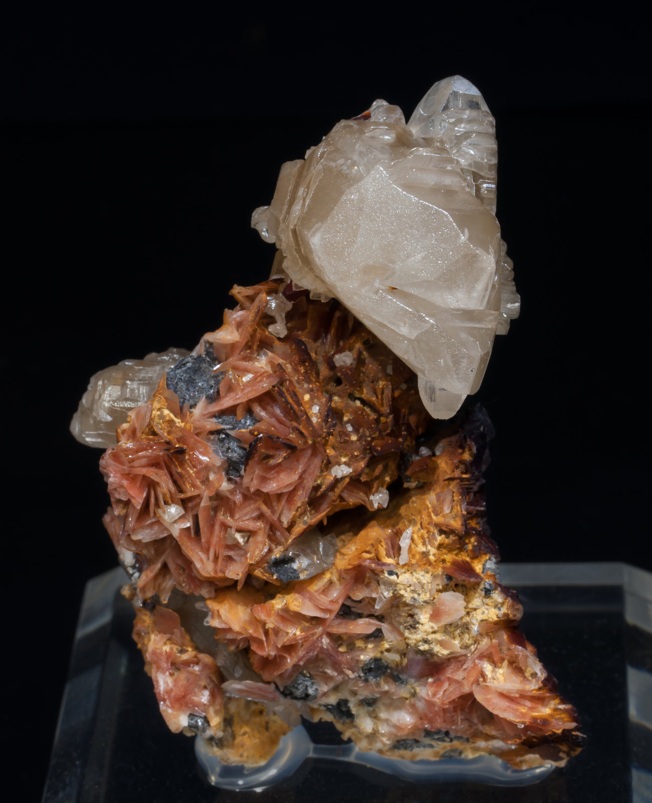 specimens/s_imagesAB7/Cerussite-TM14AB7f.jpg