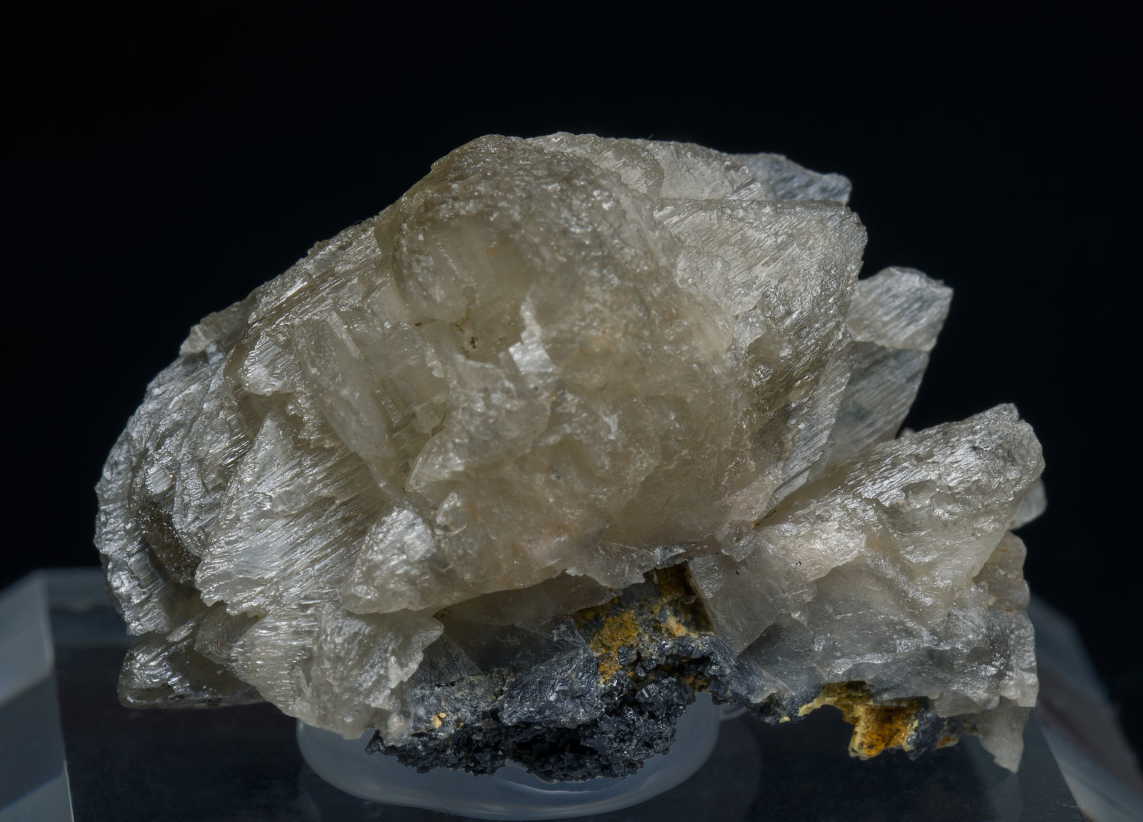 specimens/s_imagesAB8/Cerussite-ND14AB8f.jpg