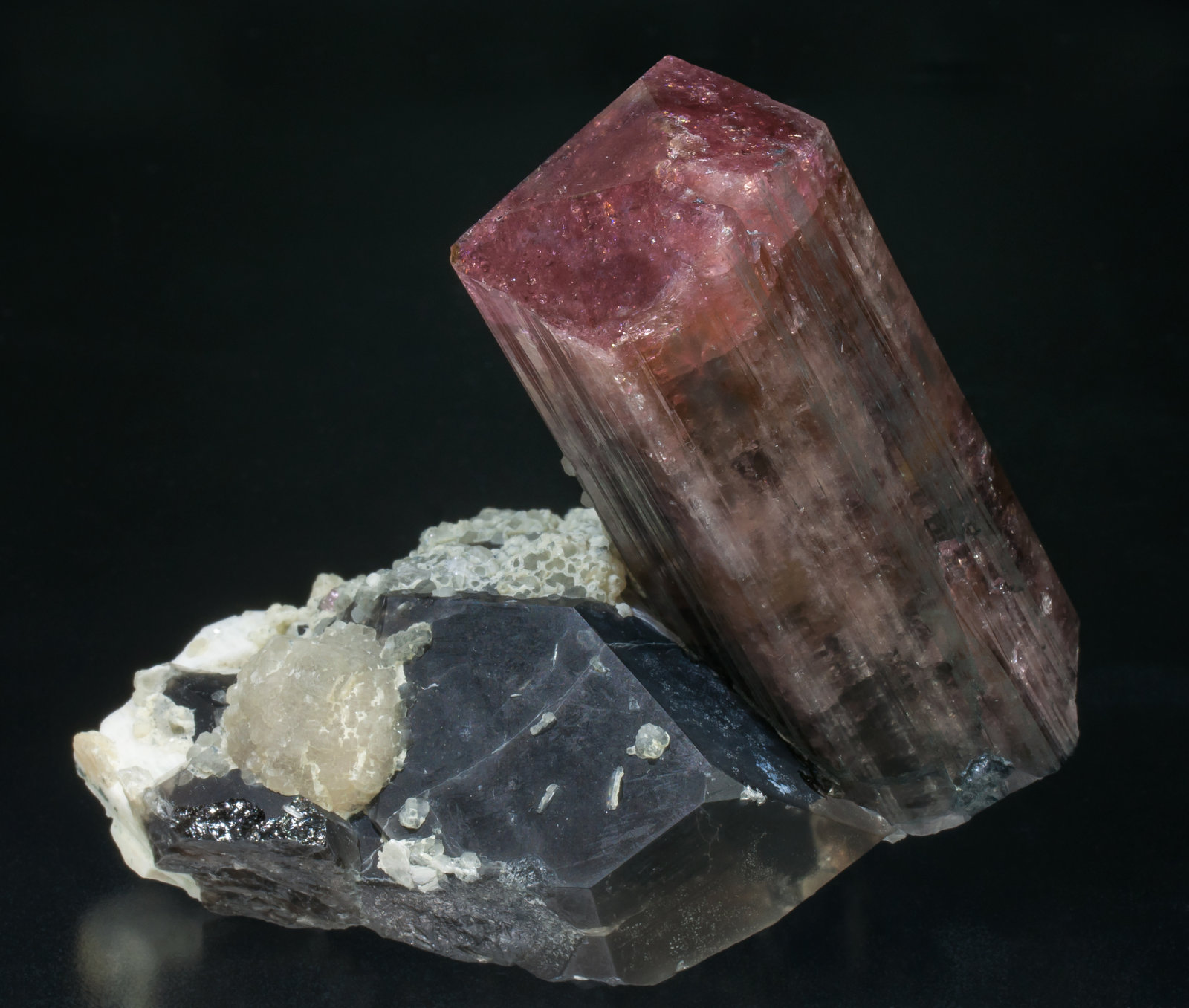 specimens/s_imagesAC4/Elbaite-DX94AC4f.jpg