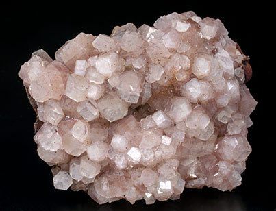 Hydroxyapophyllite-(K). 