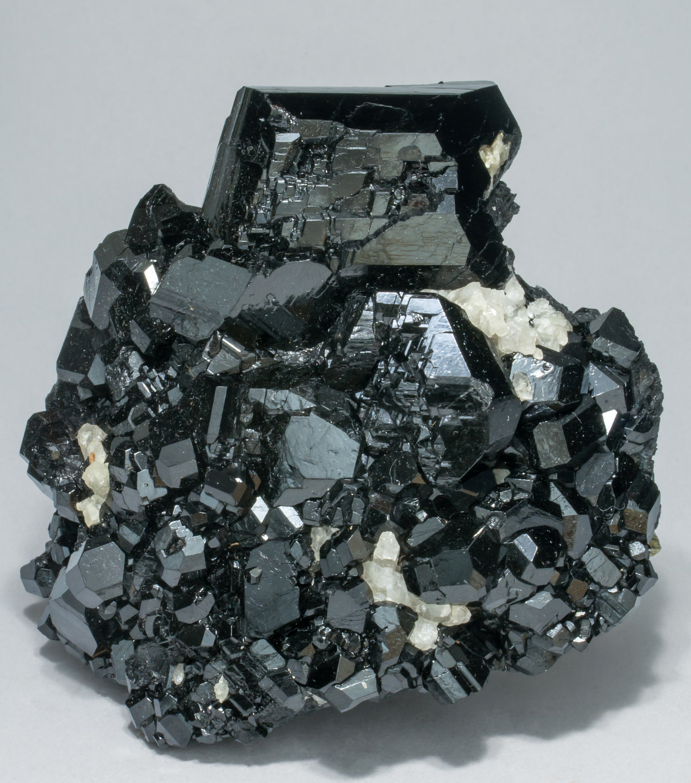 specimens/s_imagesAC7/Schorl-DT37AC7f.jpg