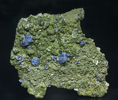 Topaz with Arsenopyrite, Cuarzo, Chlorite and Fluorite. Rear