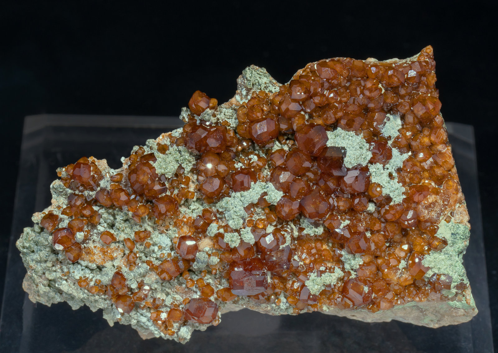 specimens/s_imagesAC9/Grossular_hessonite-DR37AC9f.jpg