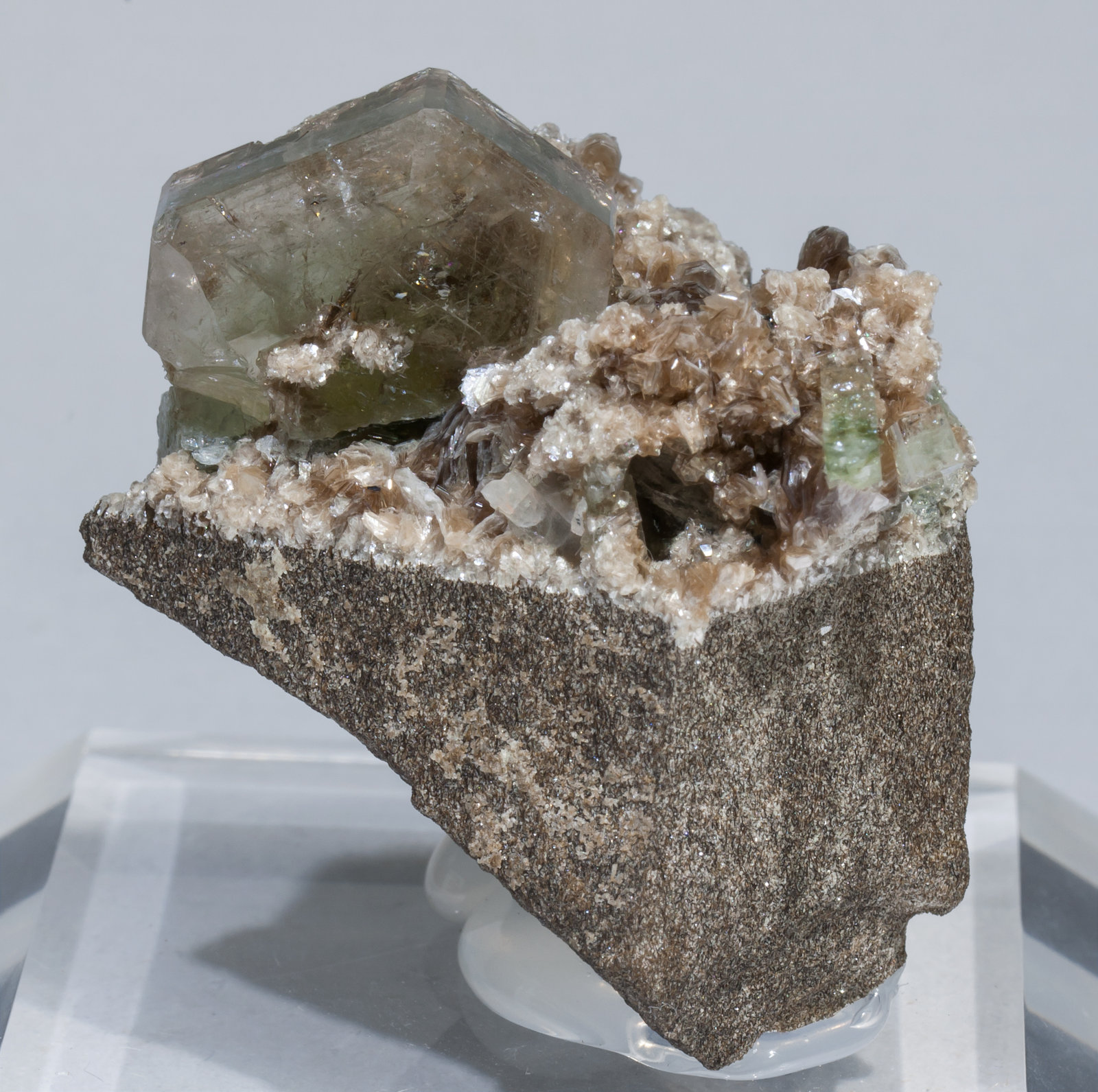 specimens/s_imagesAD2/Fluorapatite-NC62AD2f.jpg