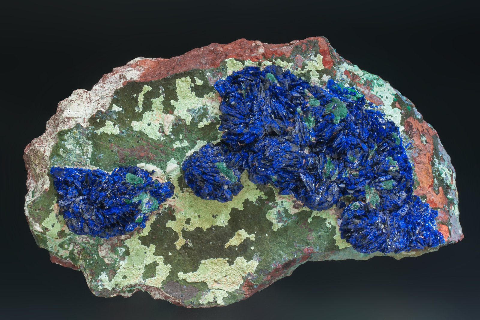 specimens/s_imagesAD3/Azurite-TP16AD3f.jpg