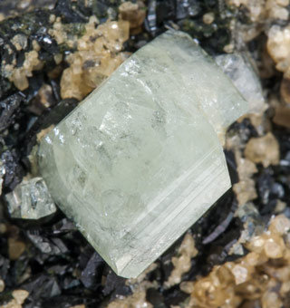 Wardite with Siderite, Lazulite and Quartz. 